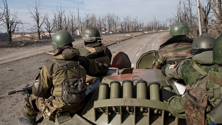 Prorussische Separatisten in der Ostukraine. Laut Nato steht eine ähnliche Invasion in der Republik Moldawien bevor.