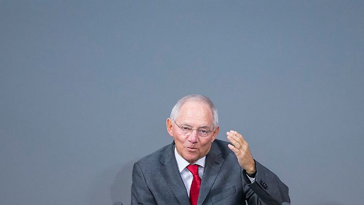 Finanzminister Wolfgang Schäuble fühlt sich von seinem Kollegen Varoufakis hintergangen.