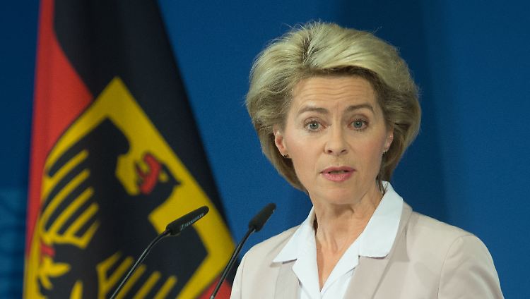 Ursula von der Leyen beendet die Strategie ihrer Vorgänger bei der Bundeswehrreform.
