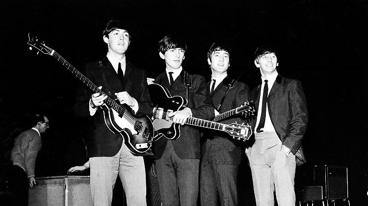 Zu dem Zeitpunkt wohnte McCartney schon nicht mehr im kürzlich versteigerten Haus in Speke - die Beatles 1963.