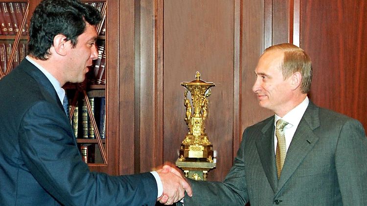 Nemzow und Putin 2000 bei einer Begegnung im Kreml: Nemzow war damals Chef der Partei "Union der Rechten Kräfte.