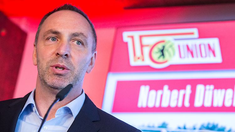 Nach einer langen Talfahrt führte Trainer Norbert Düwel die Eisernen nach zuletzt fünf Siegen auf Platz zehn.