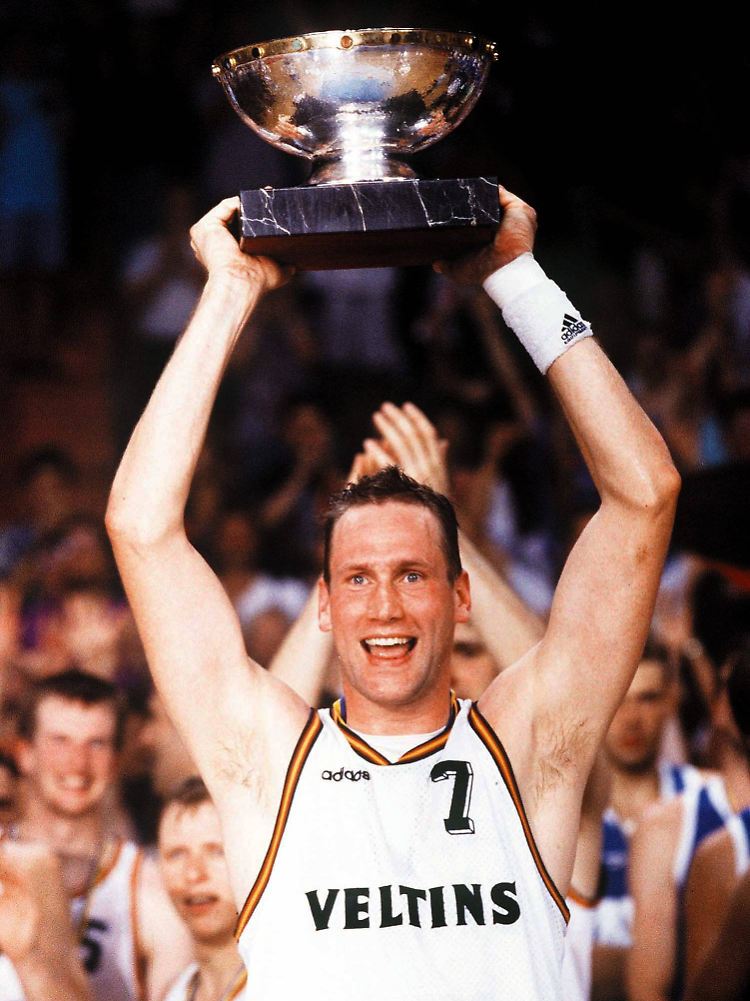 Der EM-Titel 1993 der deutschen Basketballer wird auf ewig mit Welp verbunden bleiben. Er machte die entscheidenden Punkte.