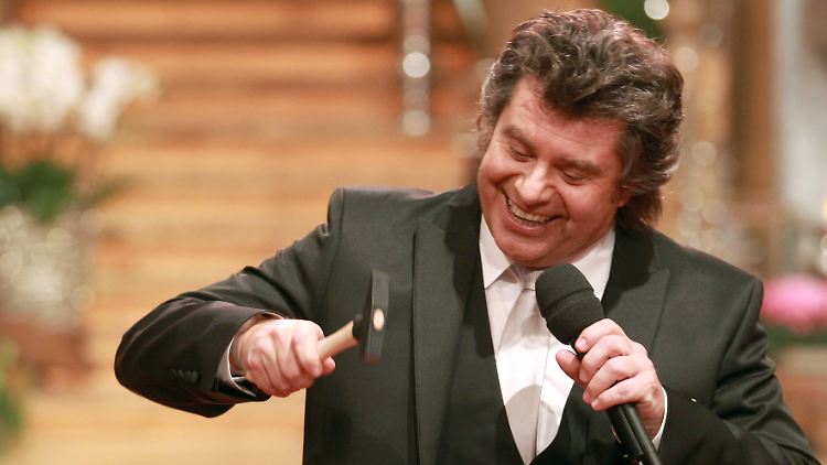 Andy Borg nimmt den Rausschmiss beim "Musikantenstadl" offenbar mit Humor. Der 54-Jährige soll einem jüngeren Moderator weichen.