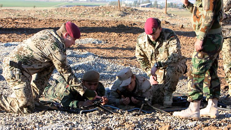 Die Bundeswehr bildet kurdische Kämpfer im Irak aus.