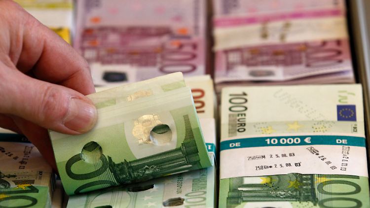 Der Studie zufolge hinterzogen Selbstständige im Jahr 2009 in Griechenland Steuern in Höhe von 28 Mrd. Euro.