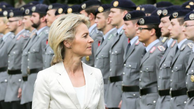 Verteidigungsministerin Ursula von der Leyen sieht ihr Amt als ultimative Härteprobe.