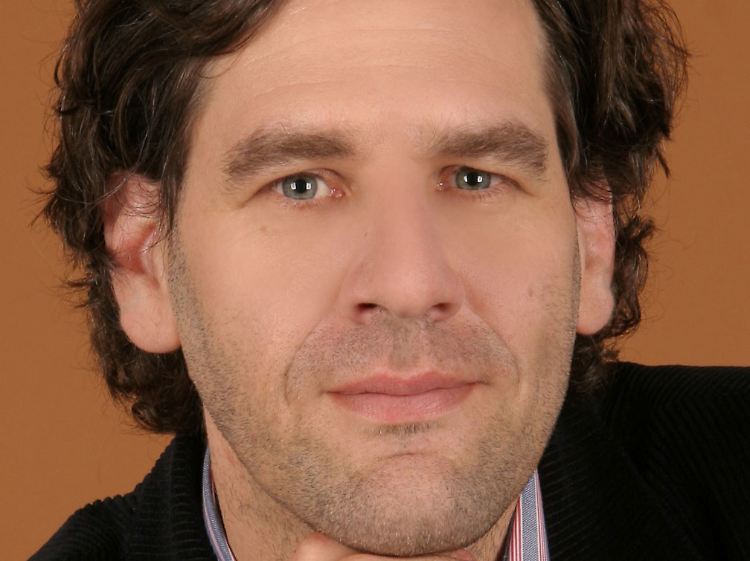 Jochen Böhler ist Wissenschaftlicher Mitarbeiter am Deutschen Historischen Institut Warschau. Im Fischer-Verlag erschien sein Buch "Auftakt zum Vernichtungskrieg. Die Wehrmacht in Polen 1939".
