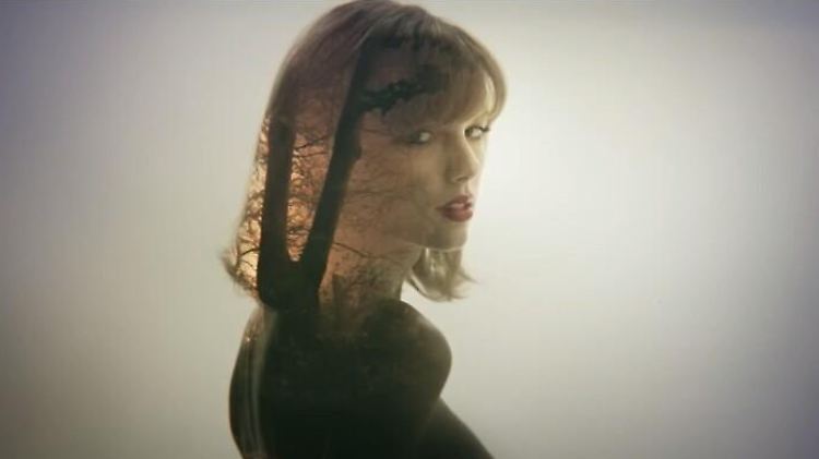 Taylor Swift glaubt nicht, in der nächsten Zeit eine Beziehung zu führen. Dafür sei der Rummel um sie zu groß.