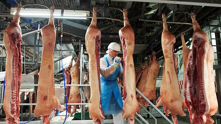 Der Erbstreit beim Fleischfabrikanten Tönnies geht weiter.