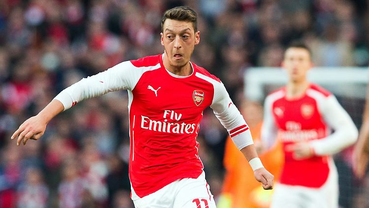Mesut Özil kann im Gunners-Trikot überzeugen.