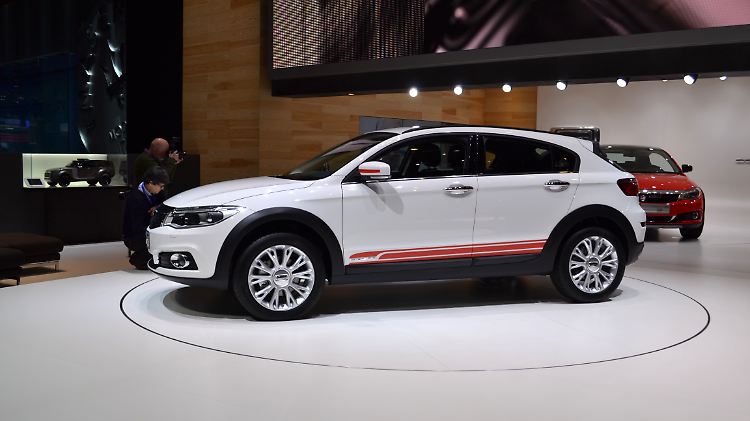 Der Qoros 3 City SUV soll den chinesiscen Autobauer in der Spur halten.