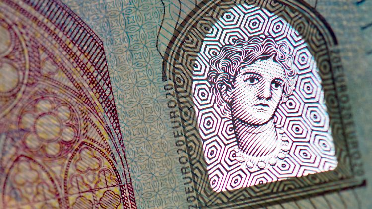 Etwas geknickt blickt die mythologische Europa auf dem neuen 20-Euro-Geldschein.