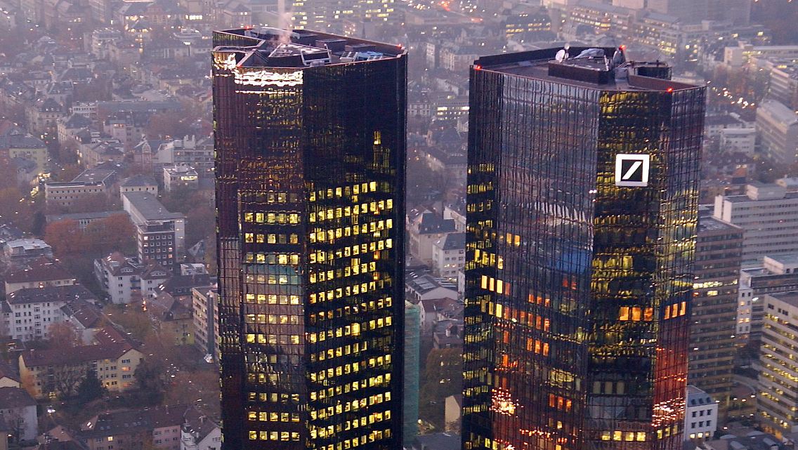 Die dunkle Seite der Macht: Deutsche Bank braucht Milliarden, eine Kapitalerhöhung steht im Raum. Konkret ist es noch nicht.