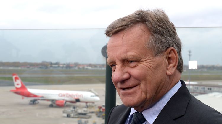 Hartmut Mehdorn übergibt Mitte März den Staffelstab am BER an Karsten Mühlenfeld.