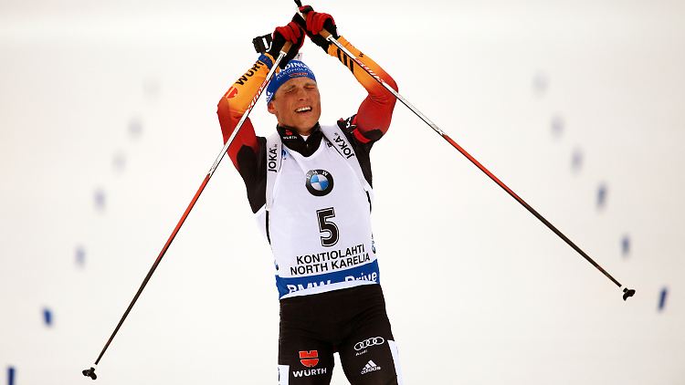 Weltmeister bleibt man immer, das gilt ab sofort auch für Biathlet Erik Lesser.
