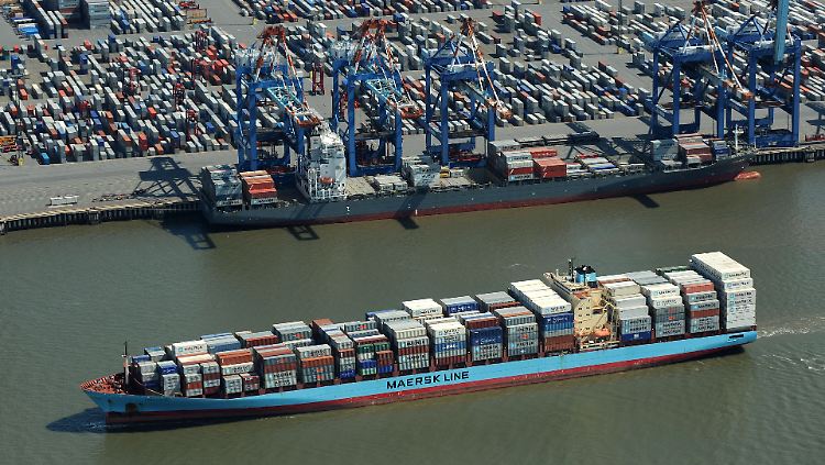 Containerterminal an der Stromkaje in Bremerhaven.