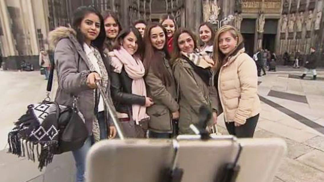 Selfie-Sticks.JPG