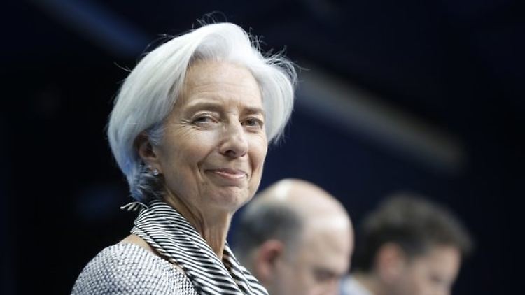 IWF-Chefin Lagarde spricht angesichts des Hilfspakets von sofortiger wirtschaftlicher Unterstützung.
