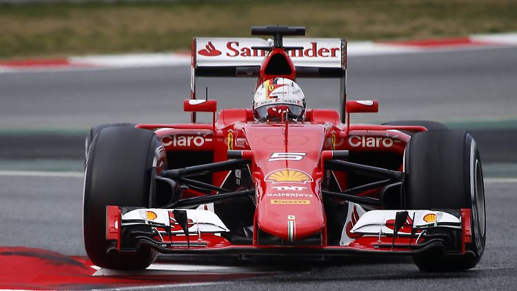 Vor dem Saisonstart der Formel 1 in Australien schaut alles auf die Weltmeister-Silberpfeile und Sebastian Vettel im Ferrari.