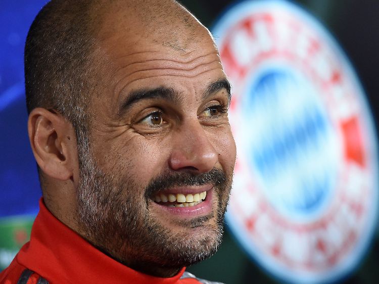 Bayern-Trainer Pep Guardiola schaute sich das Spiel seines Ex-Klubs Barcelona an. Dabei sah er nur wenig Furchterregendes.