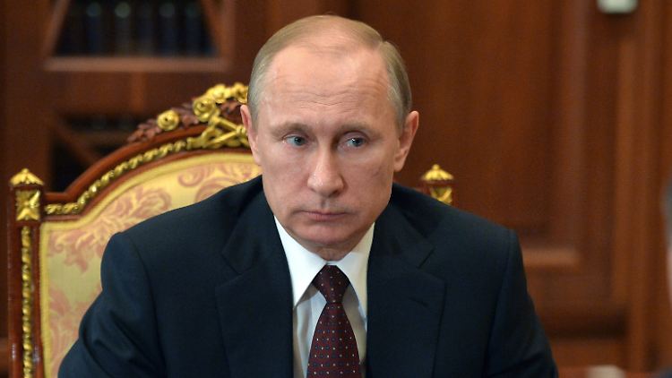 Wladimir Putin äußert sich schriftlich bei Rossia 1.