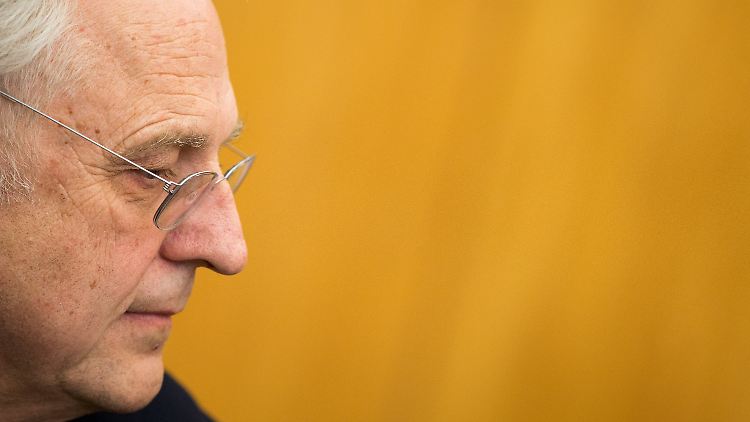 Helge Achenbach sagte vor Gericht, er bereue seine Taten.