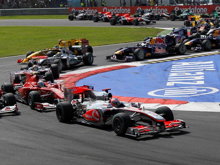Zu den großen Start-Verlieren gehört Adrian Sutil: Er fiel auf den drittletzten Platz.