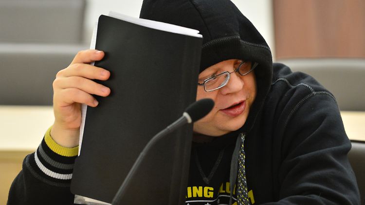 Tino Brandt wurde wegen mehrfachen sexuellen Missbrauchs von Minderjährigen zu fünfeinhalb Jahren Gefängnis verurteilt.