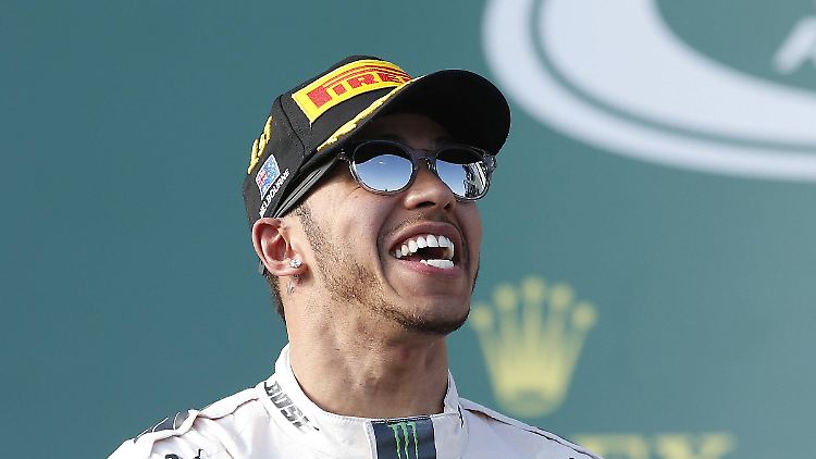 So sehen Sieger aus: Lewis Hamilton in Melbourne.
