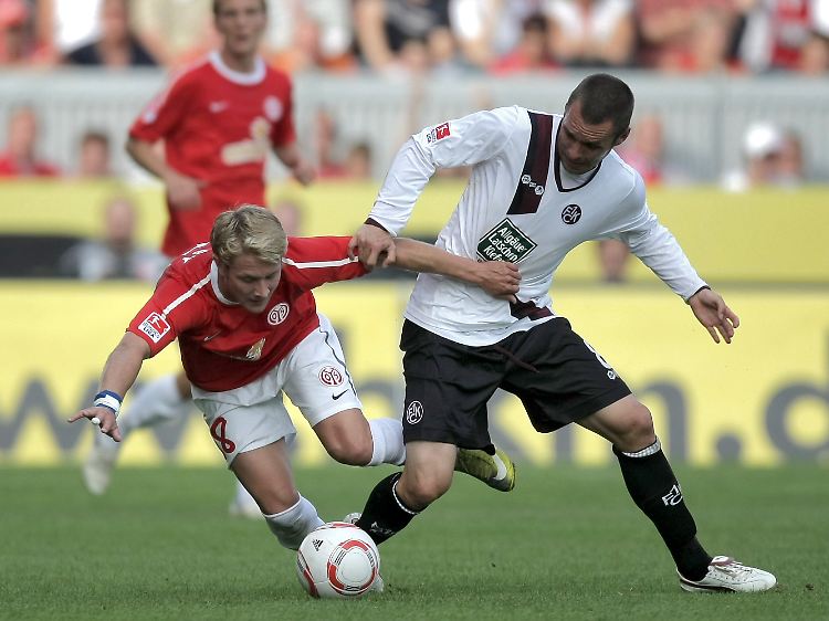 "Schönen Fußball" ließen beide Teams in der ersten Hälfte vermissen.