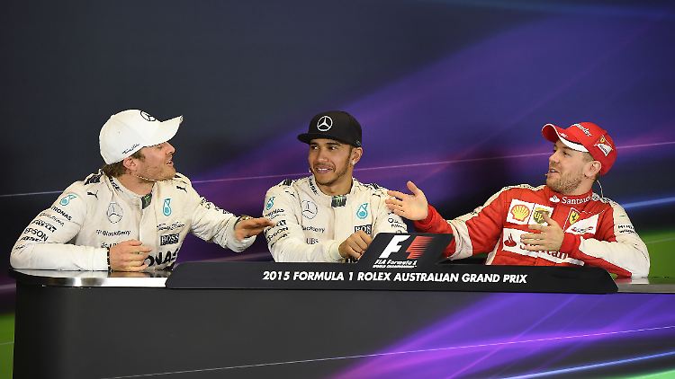 Nach dem Saisonauftakt in Australien lieferten sich Nico Rosberg und Sebastian Vettel ein scherzhaftes Wortgefecht. Jetzt darf Vierfach-Weltmeister Vettel bei Mercedes spionieren.