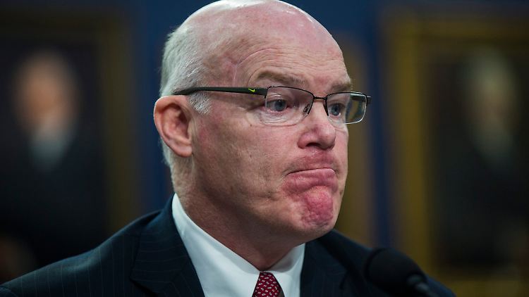 Sichtlich nervös beim Verhör: Secret-Service-Direktor Joseph Clancy