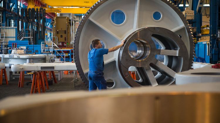 Die Auftragsbücher in den deutschen Unternehmen sind gut gefüllt.