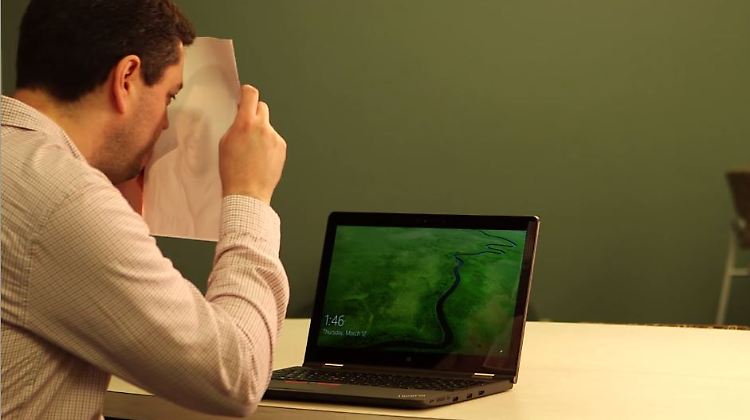 Mit ausgedruckten Fotos kann Windows Hello nicht überlistet werden.
