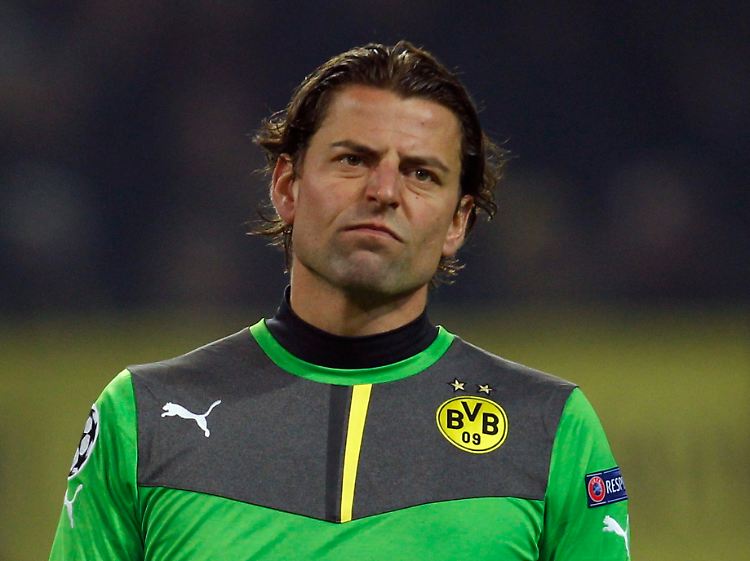 "Den Ball leider erst spät gesehen": Roman Weidenfeller nach dem zweiten Tor von Carlos Tevez in der 79. Spielminute.