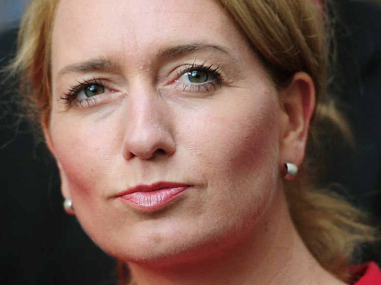 "Zahlreiche Kommunen wollen ihre Energienetze zurückkaufen": Caren Lay (Archivbild).