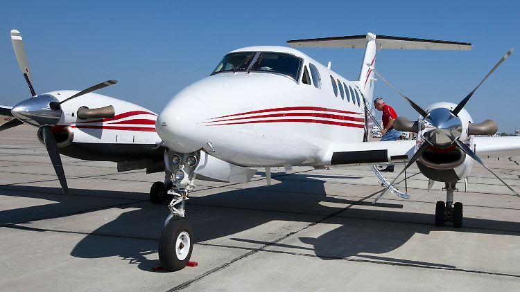 Zwei Motoren, geräumige Druckkabine: Eine "King Air" von Beechcraft, hier in der fast baugleichen Version B-200 (Archivbild).