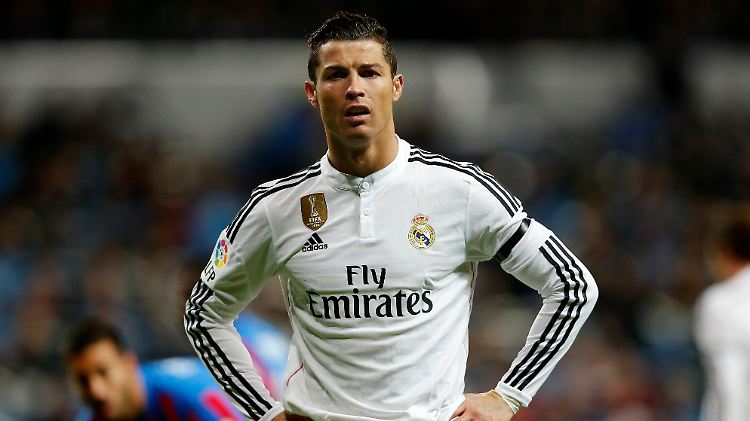 Nicht gut drauf derzeit: Weltfußballer Cristiano Ronaldo und seine Madrilenen suchen nach ihrer Top-Form. Ob sie die ausgerechnet im Clásico finden?