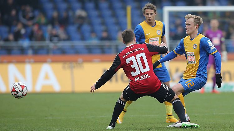 Viel Kampf, keine Tore: Ingolstadt konnte die Braunschweiger Abwehr nicht knacken.