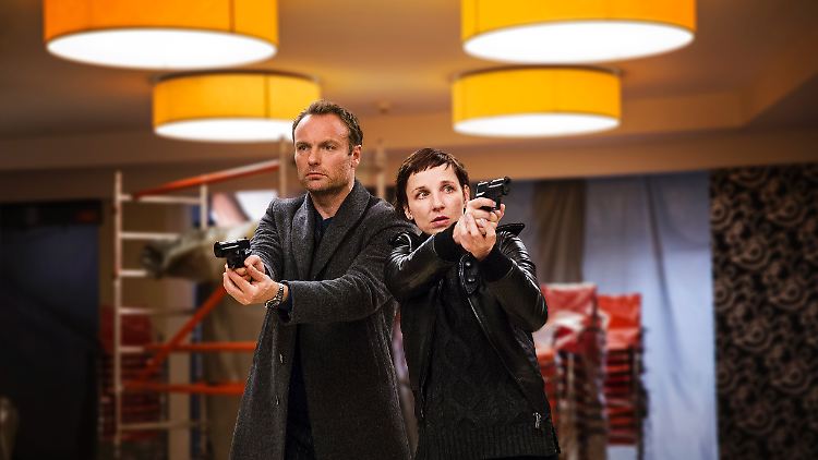 Keine Liebe auf den ersten Blick: Nina Rubin (Meret Becker) und Robert Karow (Mark Waschke).