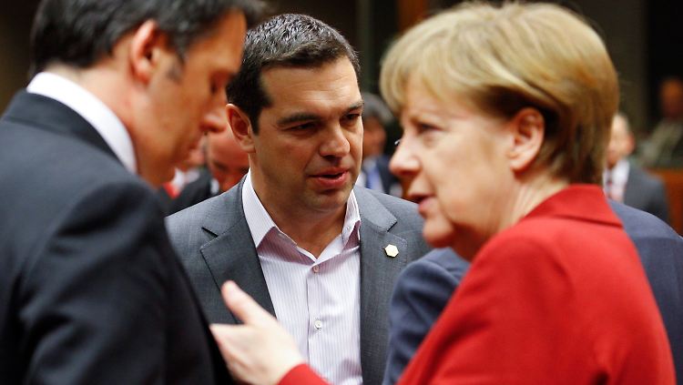 Alexis Tsipras und Angela Merkel beim EU-Gipfel in Brüssel, ihrem ersten Aufeinandertreffen.