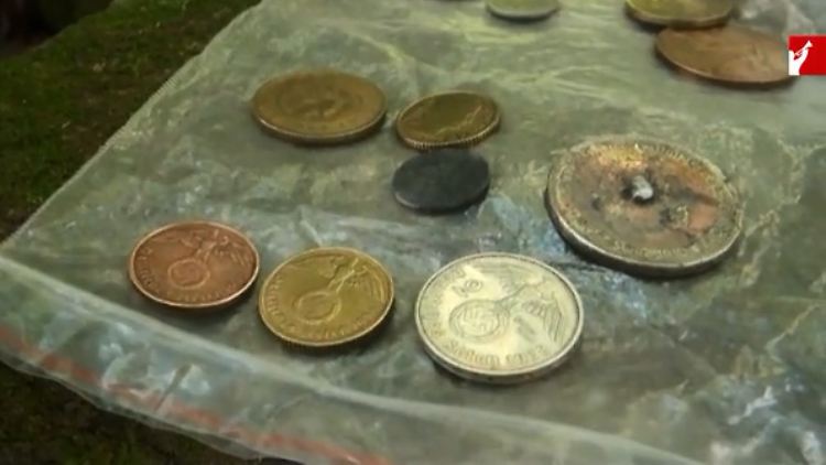 Die Archäologen fanden auch deutsche Münzen aus den Jahren 1938 bis 1941.
