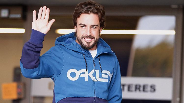 Schon als er das Krankenhaus Ende Februar verließ, war Fernando Alonso zuversichtlich, bald wieder im Rennwagen zu sitzen. 