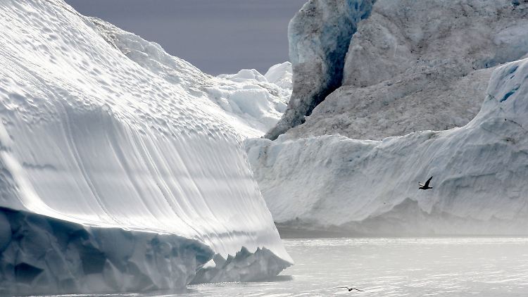 Die starke Abschwächung des Golfstroms kann auch mit der Eisschmelze auf Grönland zu tun haben.