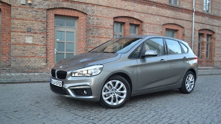 Optisch erfüllt der Van aus München auch als 218i alle Attribute eines BMW.