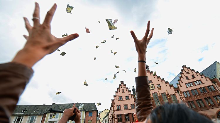 Über insgesamt fast 30 Milliarden Euro dürfen sich die Anteilseigner in diesem Jahr freuen.