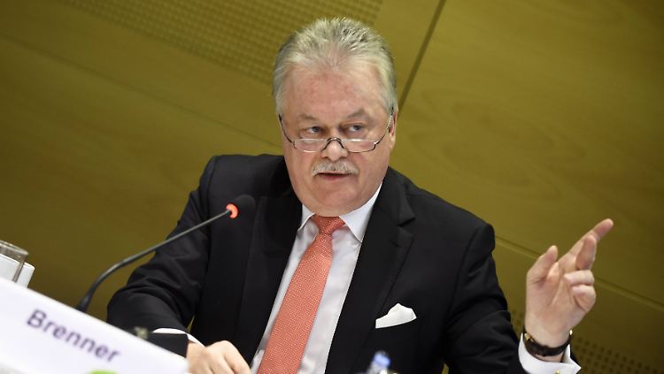 Muss sich für sein Risikoprofil nicht entschuldigen: Helaba-Chef Hans-Dieter Brenner