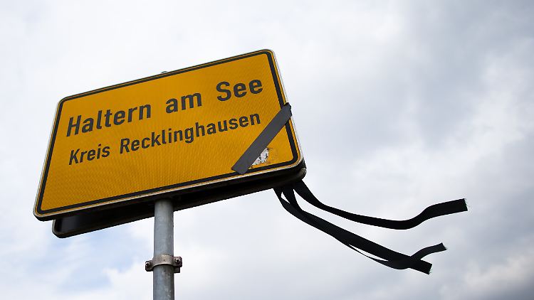 Haltern trägt Trauer.