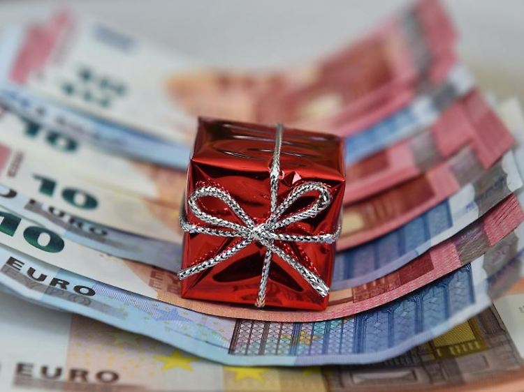 Die Hürden für die Anfechtung einer Schenkung wegen Undanks sind hoch. Der Schenkende muss seine Gründe dafür vollständig beweisen.